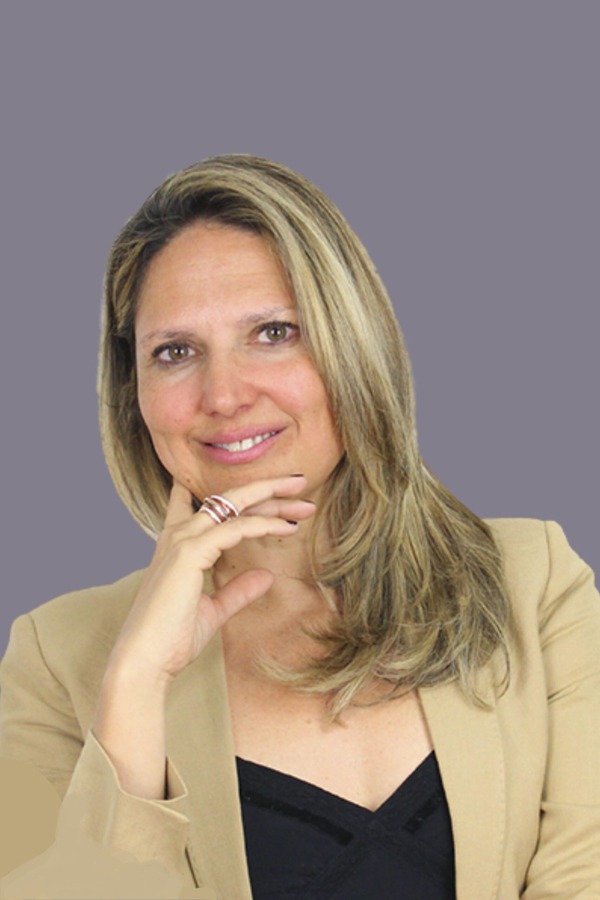 Dª Amanda Palazón