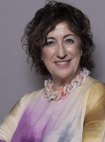 Dª Maria Rosa León