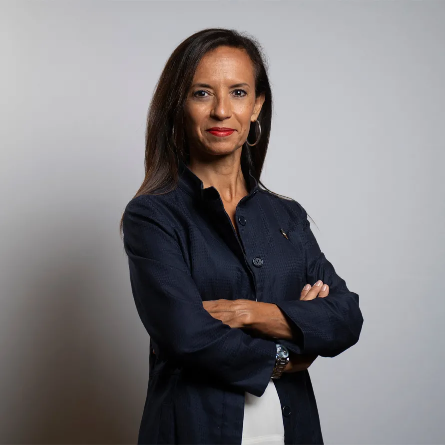 Dª Beatriz Corredor