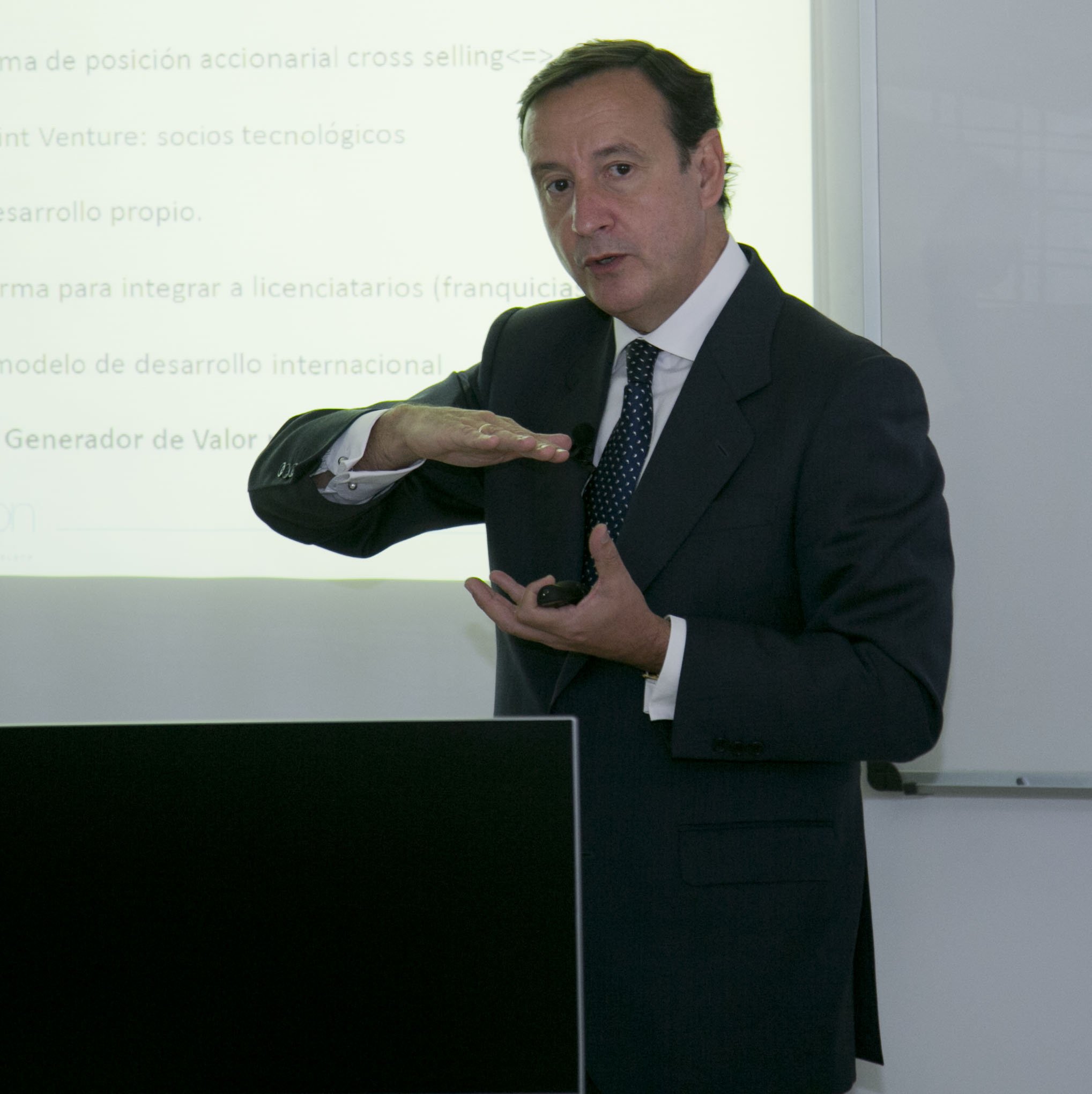 Dº Javier Ruiz de Azcárate